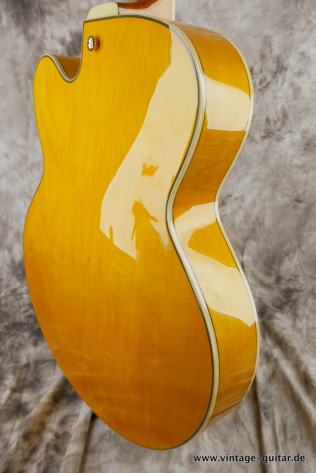 Ibanez_PM_2 Pat_Metheny_China_antigue_amber_2016-008.JPG